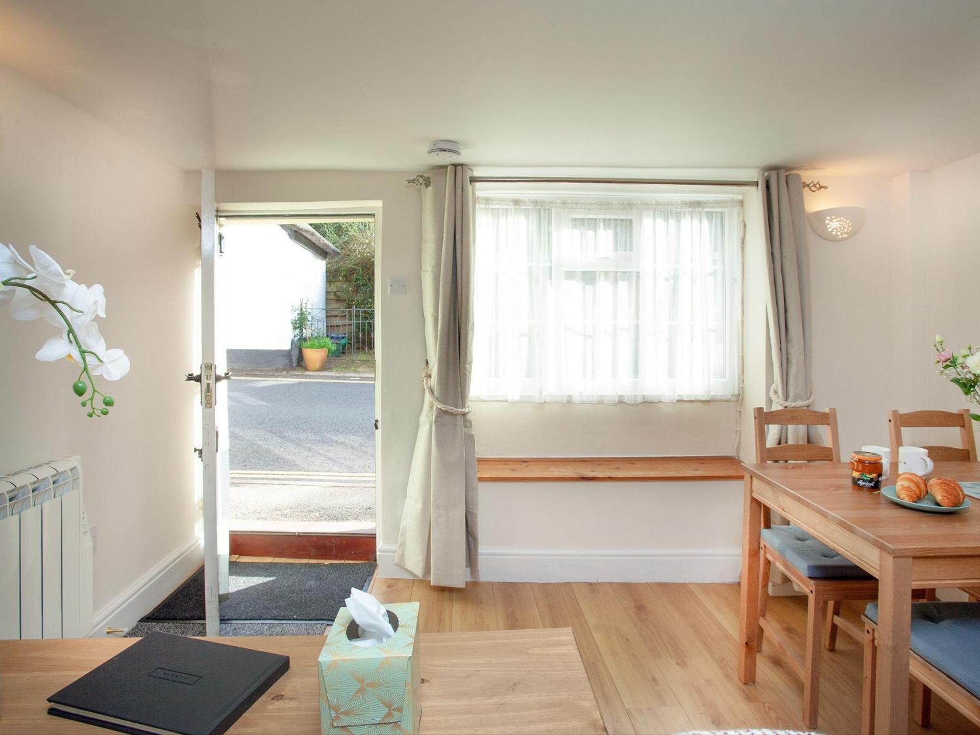 Otters Cottage Ottery St Mary Exteriör bild